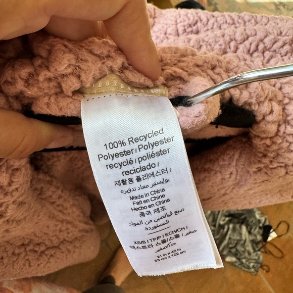 Pottery Barn Teen Sherpa Hooded Robe XS/S | Cozy Plush Teddy Lounge Pink - Picture 5 of 7